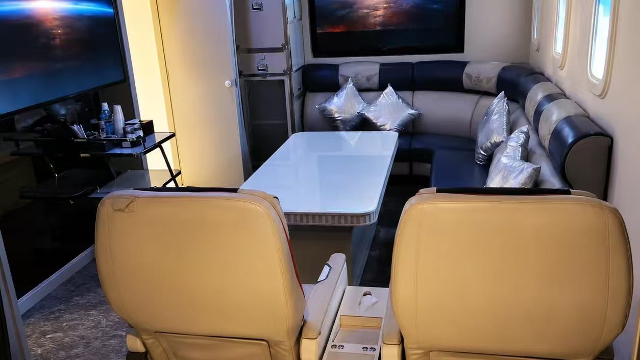 Aircraft cabin theme room.