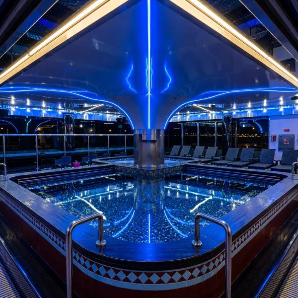 Bath area in blue light.